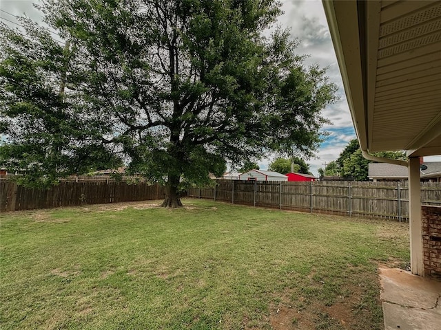 715 N Max, Hinton, OK 73047 - view of yard