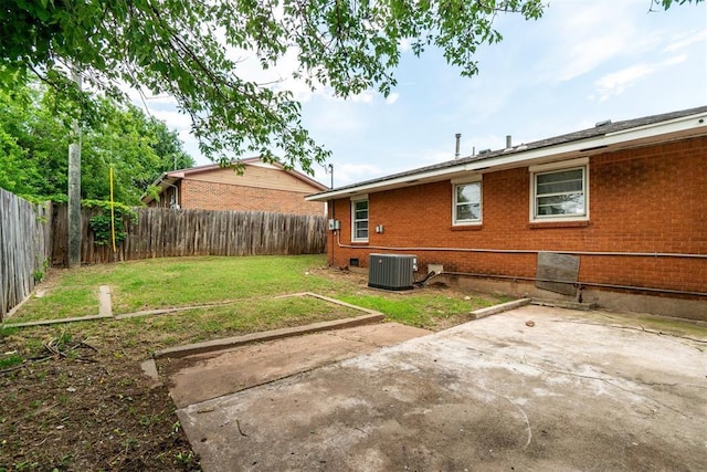 3831 NW Bell Ave, Lawton, OK 73505 - view of yard featuring cooling unit and a patio area
