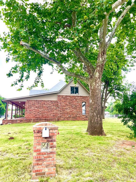 2027 W Minnesota Ave, Chickasha, OK 73018 - photo 5