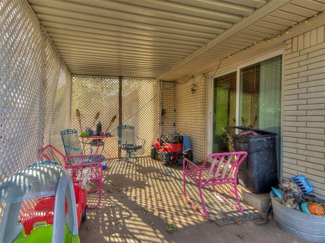 2904 N Shannon Ave, Bethany, OK 73008 - view of patio / terrace with outdoor dining space