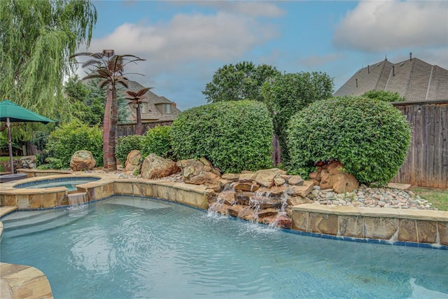 12509 St Lukes Ln, Oklahoma City, OK 73142 - view of pool with a pool with connected hot tub