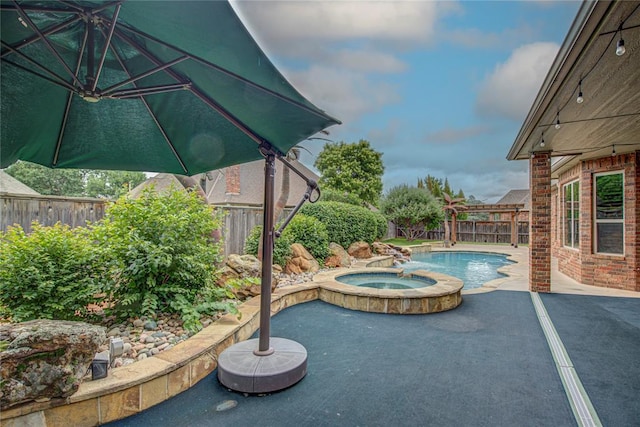 12509 St Lukes Ln, Oklahoma City, OK 73142 - view of pool featuring a fenced backyard, a patio, and a pool with connected hot tub
