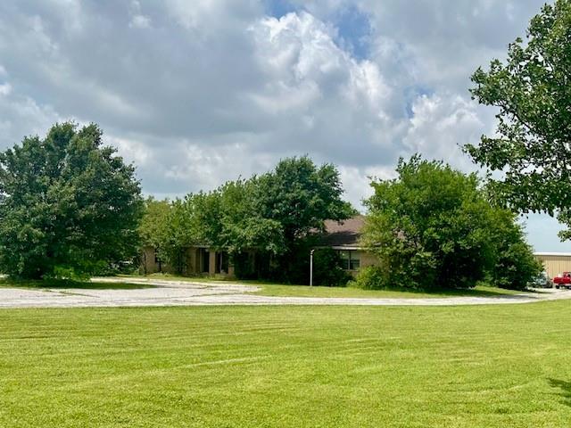 3206 S Reformatory Rd, El Reno, OK 73036 - photo 1