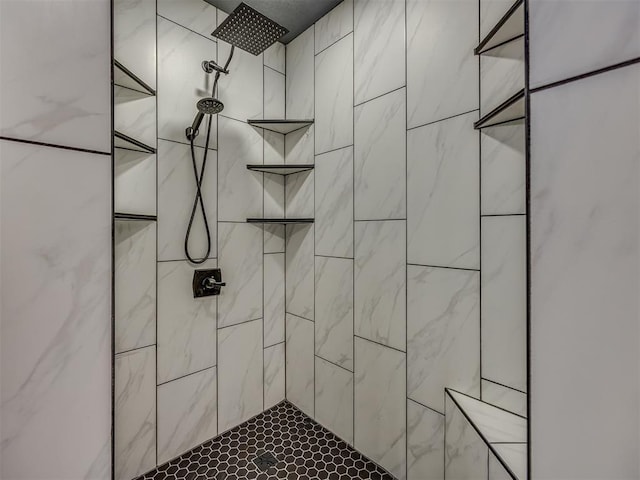1900 New Haven Ct, Moore, OK 73160 - bathroom with a tile shower