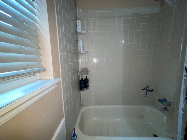 617 Mark Dr, Oklahoma City, OK 73115 - full bath with shower / bath combination