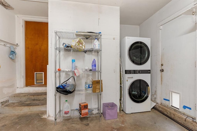 3032 NW 67th St, Oklahoma City, OK 73116 - laundry area featuring stacked washer and clothes dryer