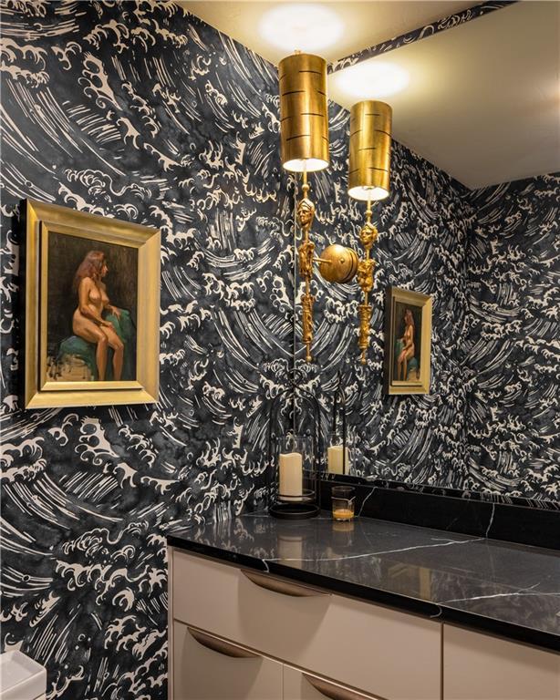 1917 Whispering Pines Cir, Norman, OK 73072 - bathroom featuring wallpapered walls