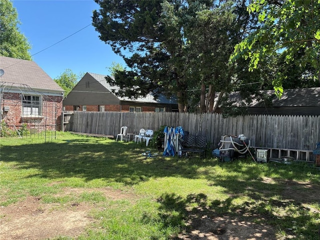 2508 N Cummings Dr, Oklahoma City, OK 73107 - view of yard