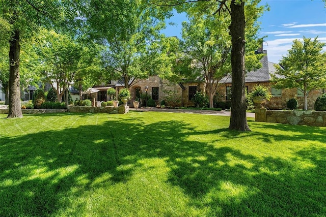 6638 Avondale Dr, Nichols Hills, OK 73116 - view of grassy yard