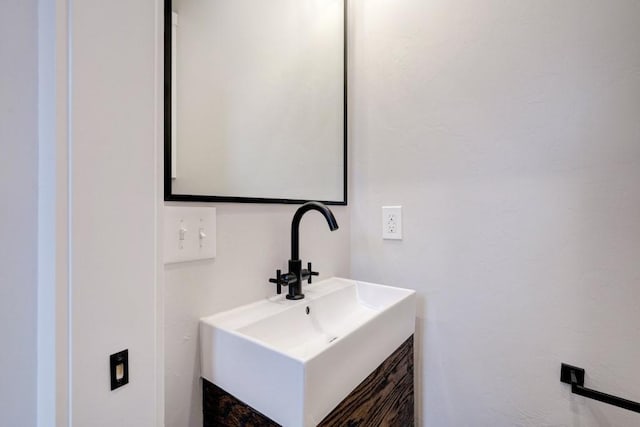 108 NW 25th St, Oklahoma City, OK 73103 - bathroom with vanity