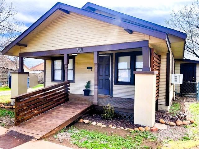 720 W Iris, Hobart, OK 73651 - view of front of property featuring a porch