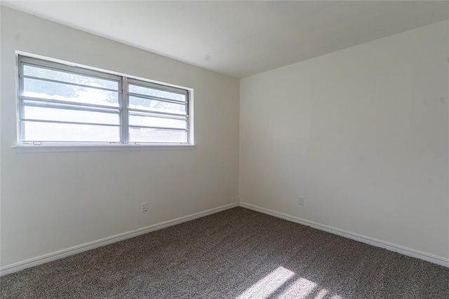 1524 Hampton Dr, Del City, OK 73115 - unfurnished room with carpet floors and baseboards