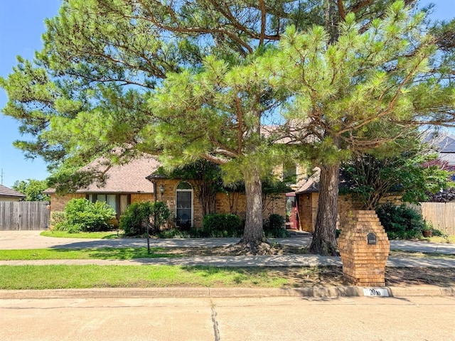 2010 Saddleback Blvd, Norman, OK 73072 - view of obstructed view of property
