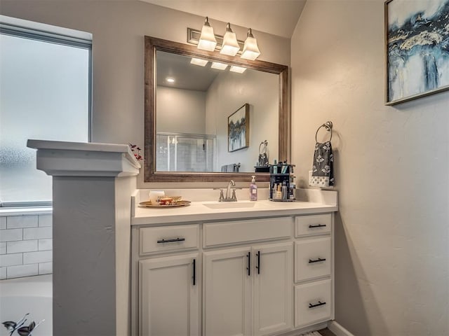 16112 Buffalo Dr, Oklahoma City, OK 73170 - bathroom with vanity and a tub