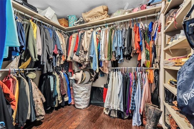 68 Ridgeview Rd, Ardmore, OK 73401 - walk in closet featuring wood finished floors