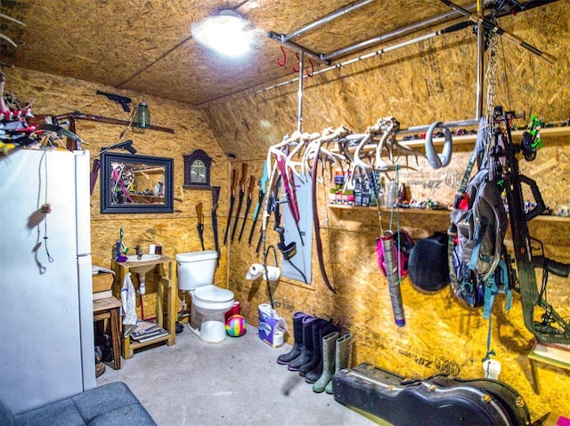15026 N County Road 3370th Rd, Stratford, OK 74872 - bathroom featuring concrete floors