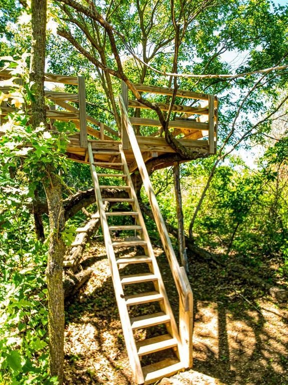15026 N County Road 3370th Rd, Stratford, OK 74872 - exterior view of stairway