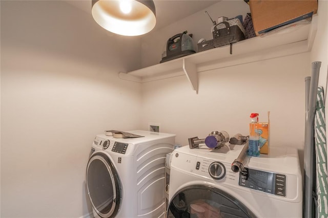 3429 Molly Dr, Yukon, OK 73099 - laundry room featuring washer and dryer