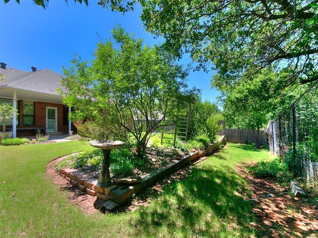 2601 Northwood Ln, Edmond, OK 73013 - view of yard