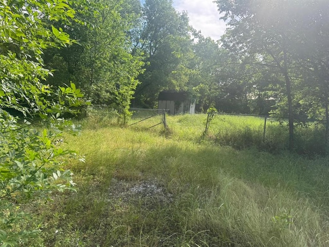 1024 C St SW, Ardmore, OK 73401 - view of undeveloped land