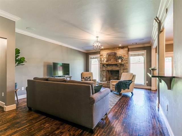 14210 Jack Rabbit Trl, Arcadia, OK 73007 - living area featuring plenty of natural light, dark wood-type flooring, baseboards, and crown molding