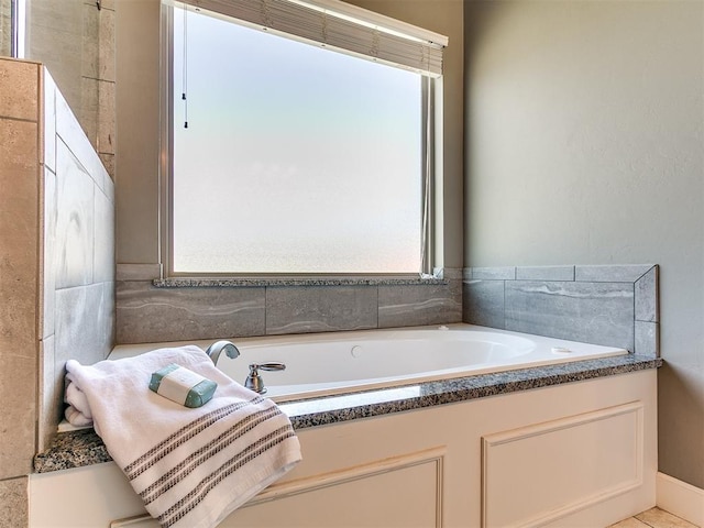 14210 Jack Rabbit Trl, Arcadia, OK 73007 - bathroom featuring a bath