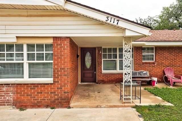 3117 Lazy Ln, Del City, OK 73115 - entrance to property with brick siding