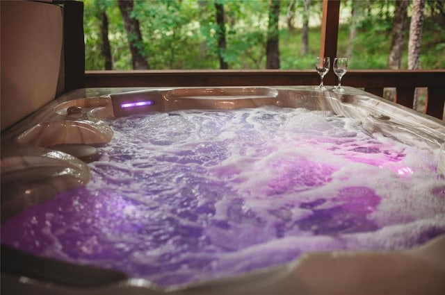 173 Alexis Ln, Broken Bow, OK 74728 - exterior view of a hot tub