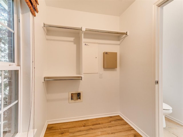 16020 Panther Way, Edmond, OK 73013 - walk in closet featuring light wood-style flooring