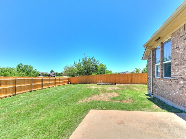 16020 Panther Way, Edmond, OK 73013 - view of yard with a patio