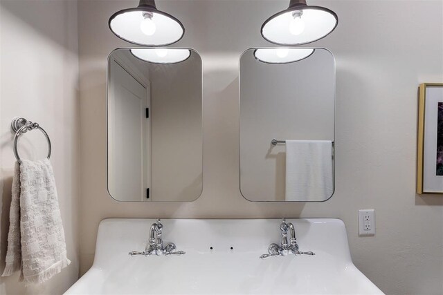 3817 Shady Hill Trl, Edmond, OK 73034 - bathroom with a sink