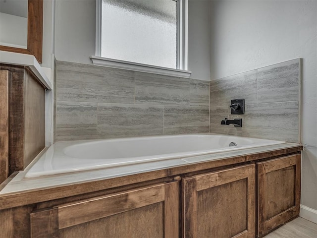 11052 NW 21st St, Yukon, OK 73099 - bathroom featuring a garden tub