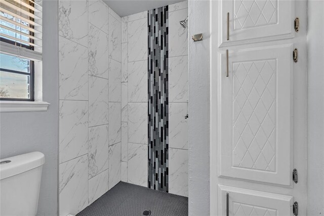 8116 NW 82nd St, Oklahoma City, OK 73132 - bathroom with a tile shower and toilet