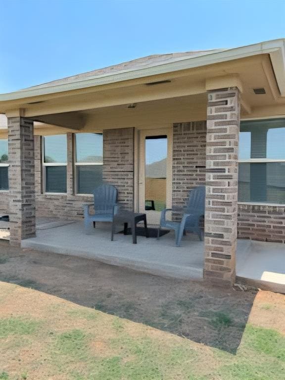 9525 SW 27th St, Oklahoma City, OK 73128 - view of back of house