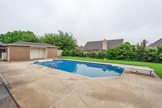 8 Brentwood Pl, Shawnee, OK 74804 - view of pool with a diving board and a patio area