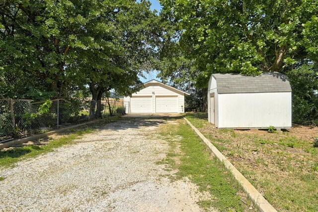 9405 Weeping Willow Way, Edmond, OK 73034 - photo 35
