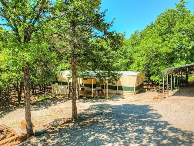 332 Royal Ln, Canadian, OK 74425 - view of yard featuring a porch