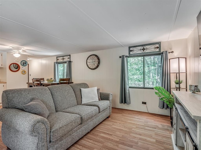 332 Royal Ln, Canadian, OK 74425 - living room with light wood-type flooring and ceiling fan