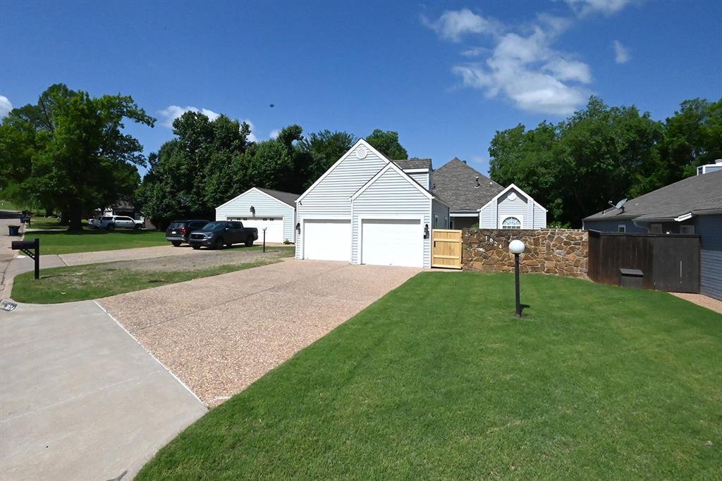 1024 S Woodcrest Dr, Stillwater, OK 74074 - photo 1