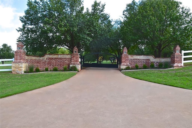 512 E Prairie Grove Rd, Guthrie, OK 73044 - view of gate