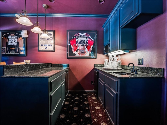 512 E Prairie Grove Rd, Guthrie, OK 73044 - indoor bar featuring baseboards