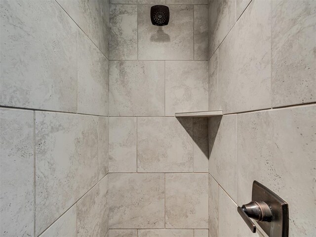 8109 NW 160th Ter, Edmond, OK 73013 - bathroom view of a tile shower