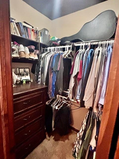 710 Isaiah Ln, Tuttle, OK 73089 - walk in closet featuring carpet floors