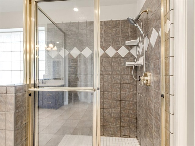 2508 Thunderwind Cir, Edmond, OK 73034 - full bath with a stall shower and plenty of natural light