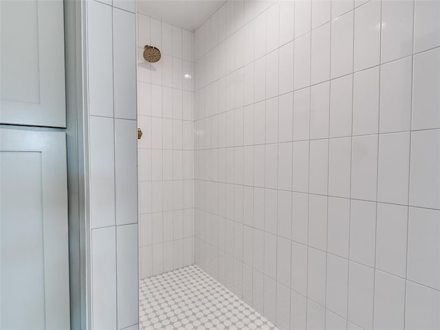 11508 NW 102nd St, Yukon, OK 73099 - full bath with tiled shower