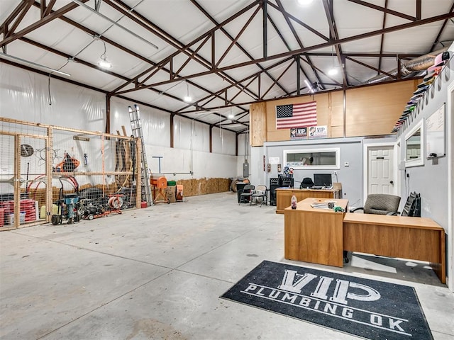 9290 N Hiwassee Rd, Jones, OK 73049 - view of garage