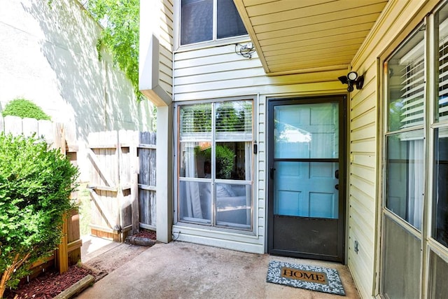 809 Cardinal Creek Blvd, Norman, OK 73072 - doorway to property featuring a gate