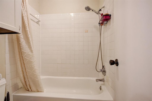 809 Cardinal Creek Blvd, Norman, OK 73072 - full bathroom featuring shower / bath combo with shower curtain and toilet