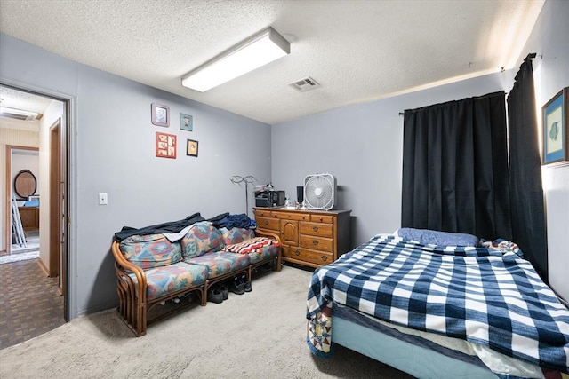 5712 NW 34th St, Oklahoma City, OK 73122 - carpeted bedroom featuring a textured ceiling