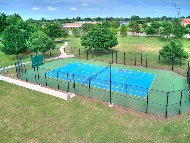 10125 N Pennsylvania Ave Unit 4, Oklahoma City, OK 73120 - view of tennis court